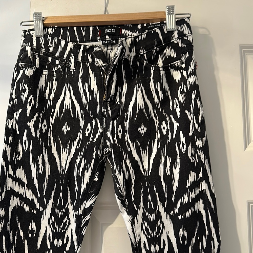 BDG mid rise twig